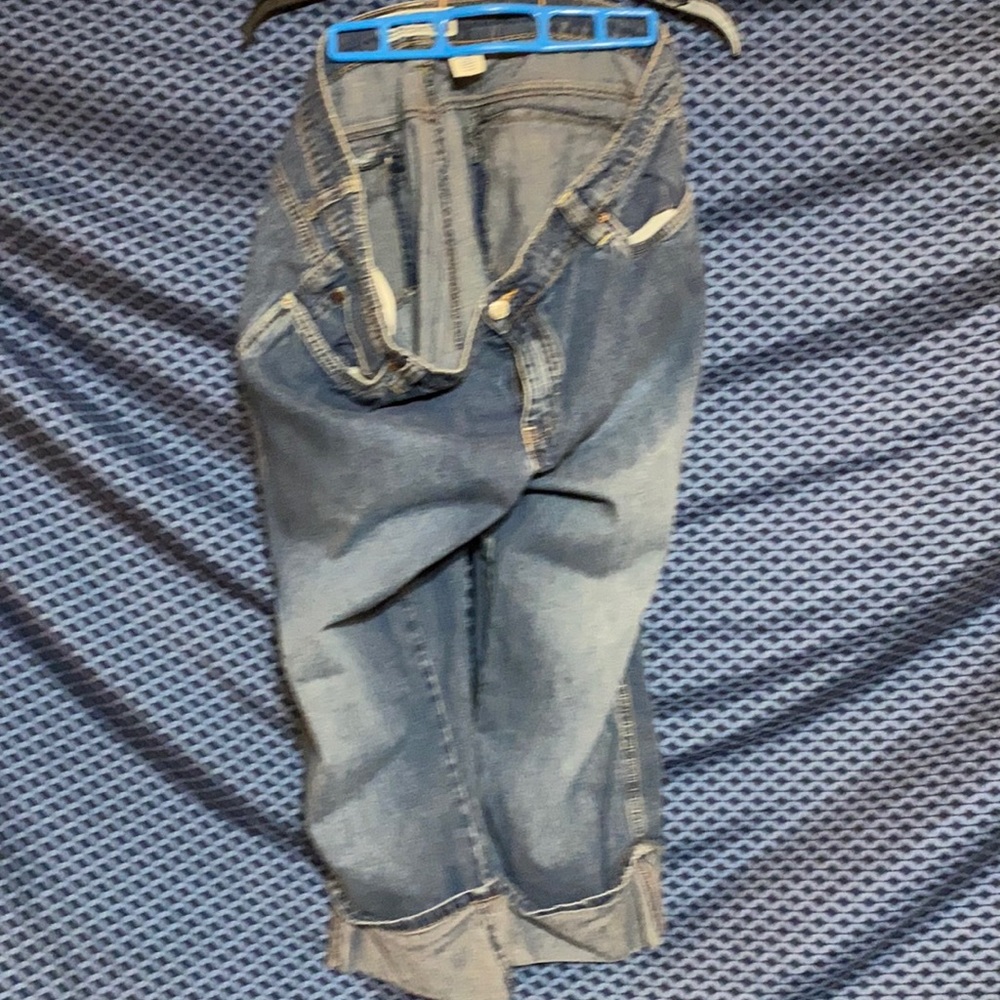 Women’s plus size capris